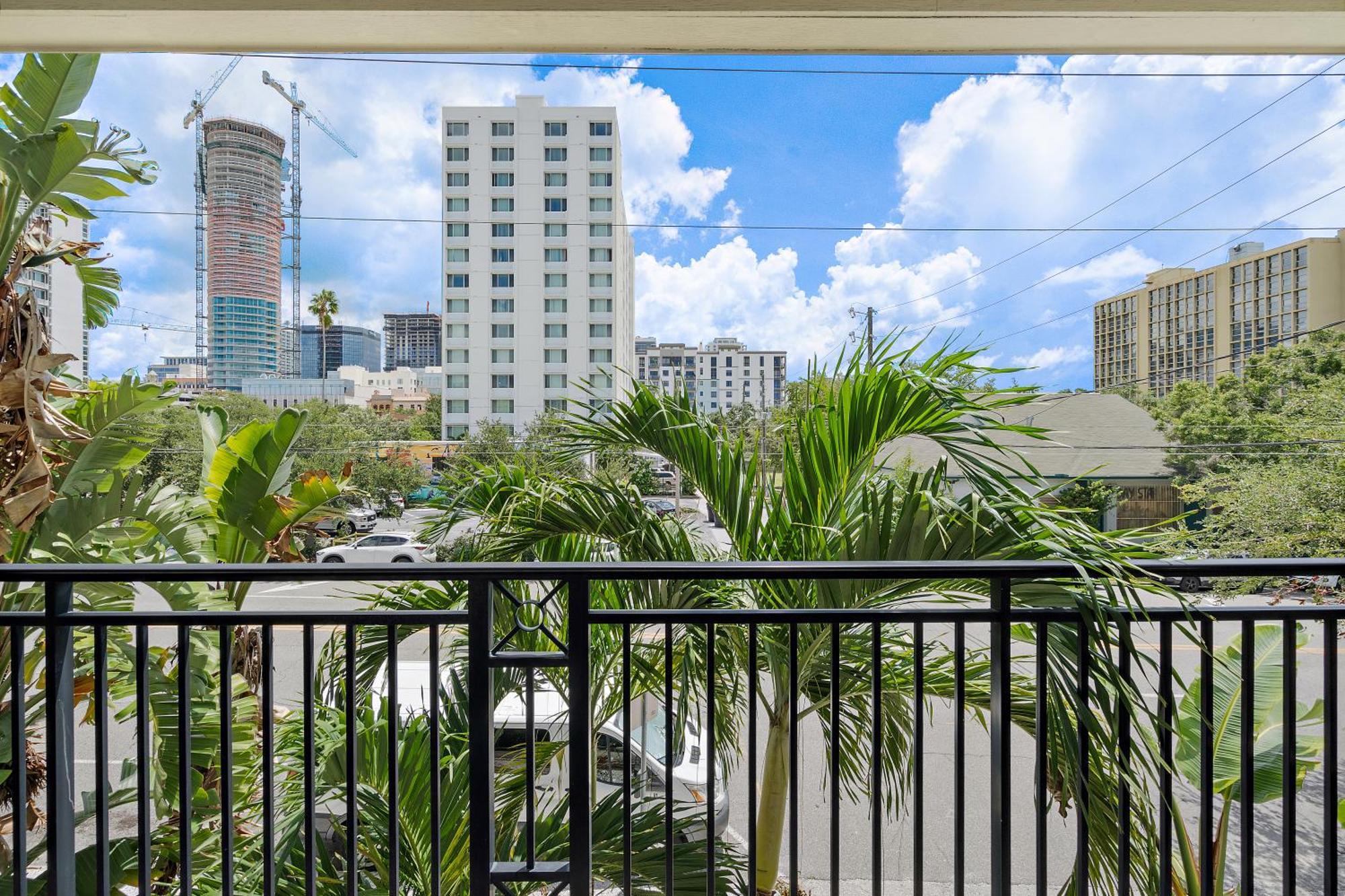 Retro Retreat In Dtsp - Explore The Downtown Area St. Petersburg Luaran gambar