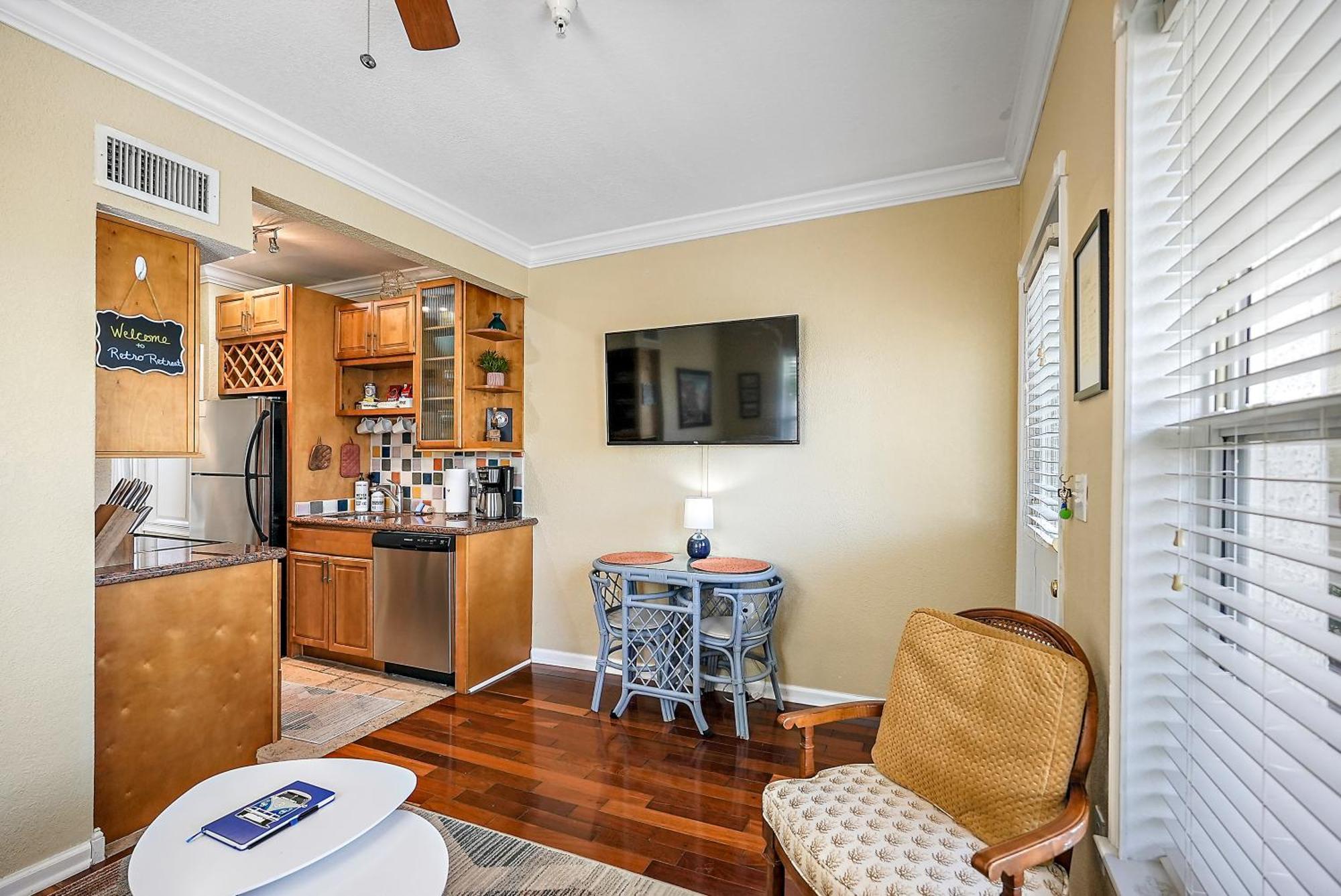 Retro Retreat In Dtsp - Explore The Downtown Area St. Petersburg Luaran gambar